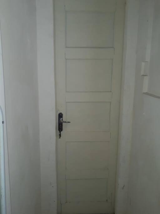 Vaga Em Hostel No Leblon ริโอเดจาเนโร ภายนอก รูปภาพ